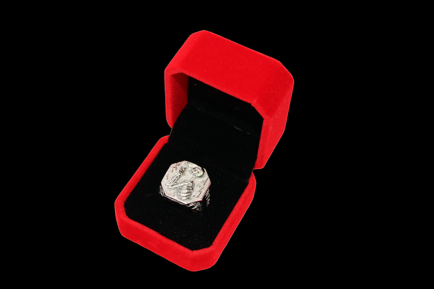 Skeleton ring